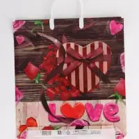 Пакет "С любовью, полиэтиленовый с вырубной ручкой, пласт. 38х44 см, 90 мкм