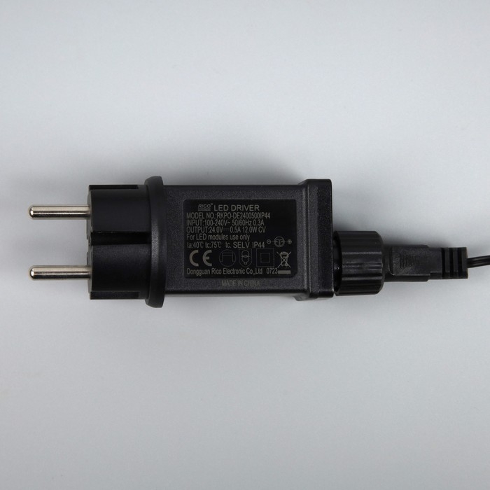 Гирлянда &laquo;Бахрома&raquo; 3 &times; 0.6 м, IP44, УМС, тёмная нить, 100 LED, свечение белое, мерцание, 24 В