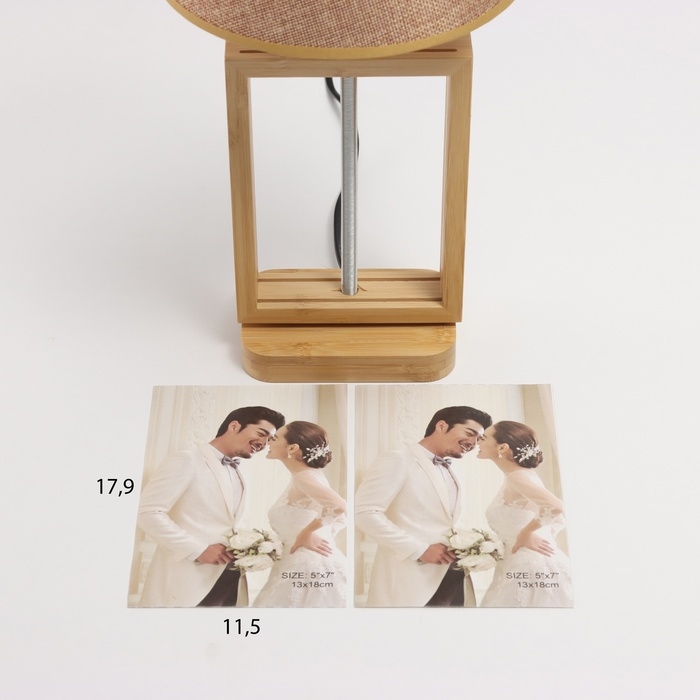 Лампа настольная с фоторамкой 12х17см (пластиковая вставка) 20х20х35см