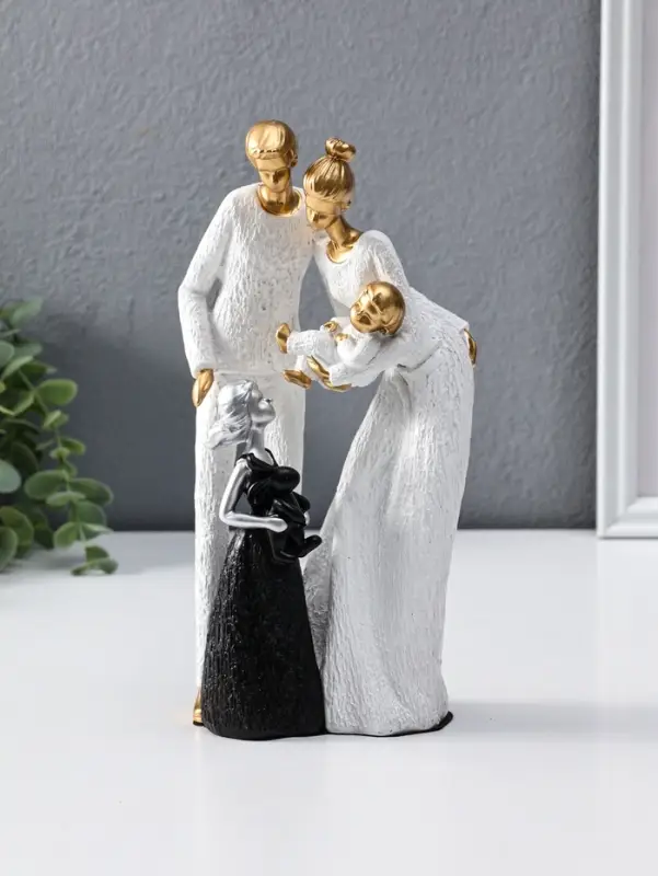 Сувенир полистоун "Родители с детьми" бело-золотой 8,5х13х25 см