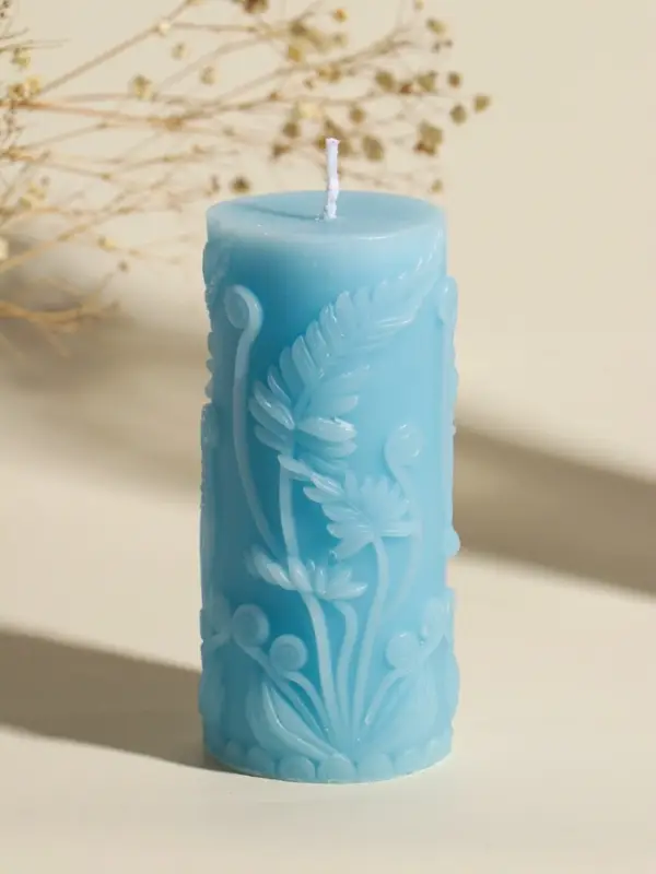 Свеча интерьерная "Столбик. Экзотические растения" нежно-голубая 5х5х11,7 см