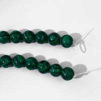 Бусины на нити шар №8 &laquo;Малахит&raquo;, 47 бусин