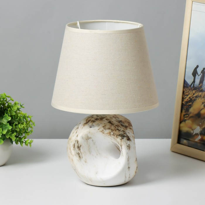 Лампа настольная "Аделия" 1x40Вт E14 бежевый 14,5х14,5x20,5 см RISALUX