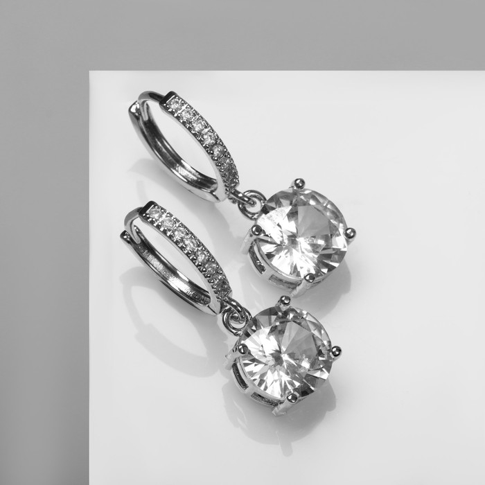 Серьги со стразами &laquo;Блум&raquo; полукруглое крепление, цвет белый в серебре