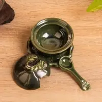 Соусник с крышкой на подставке &laquo;Лягушка&raquo;, 8&times;9&times;10 см, керамика, зелёный