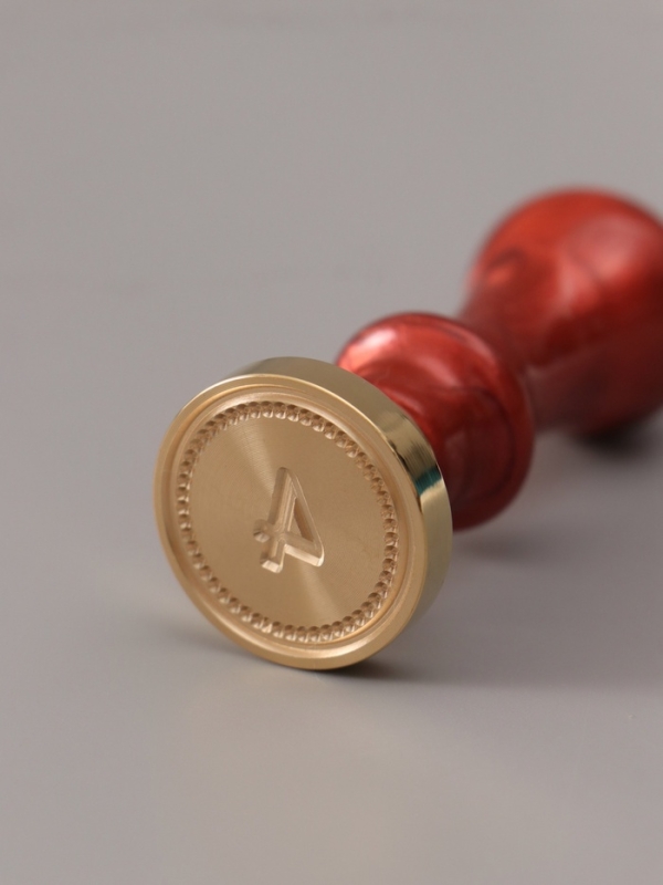 Печать для сургуча с пластиковой ручкой "Классика цифра 4" 2,5х2,5х6,3 см