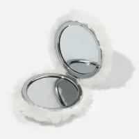 Зеркало складное &laquo;Мех&raquo;, d=8 см, с увеличением, с искусственным мехом, белое