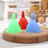 Набор воронок, 3 шт, 9&times;8 см, 8&times;7 см, 6,5&times;6,5 см, цвет МИКС