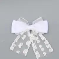Бант для волос на заколке с лентами &laquo;Сердечки&raquo;, белый, Принцессы