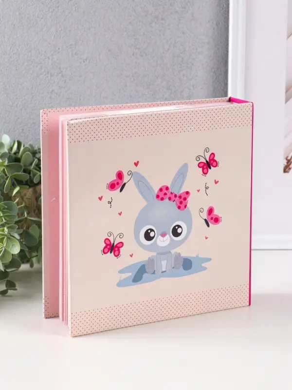 Фотоальбом 200 фото 10X15cм, "Зайка с бантиком", бум.карм.цвет.с мемо, клеевой пер-т