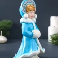 Свеча фигурная "Снегурочка" 8х7,5х15,5 см, цв. голубой
