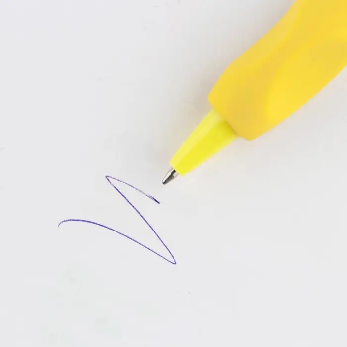 Ручка шариковая синяя паста 0.5 мм ArtFox тренажер для письма