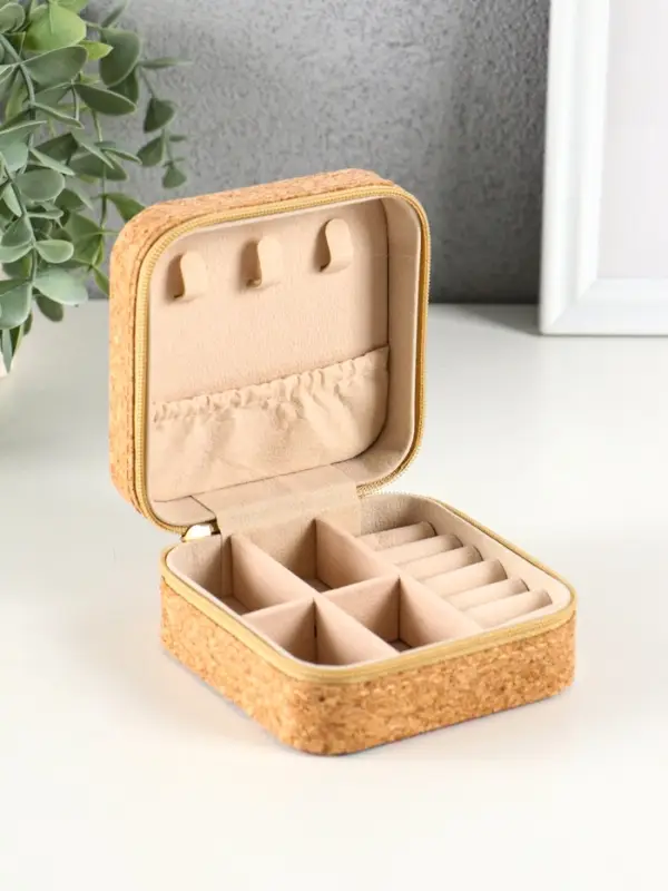 Шкатулка кожзам для украшений "Восточный ковёр" пробка 10х10х5 см