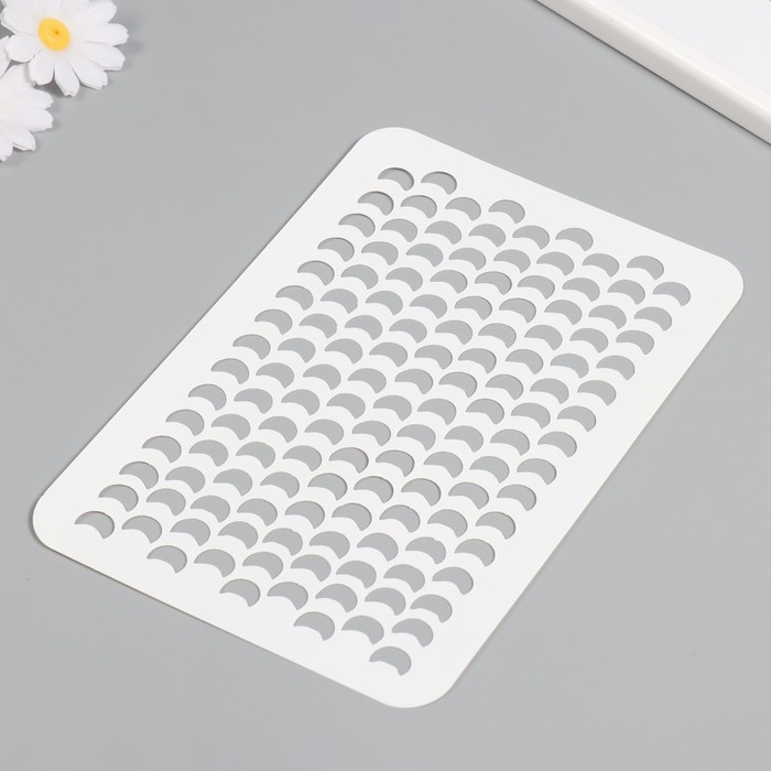 Трафарет новогодний пластиковый "Чешуя", 16х24 см