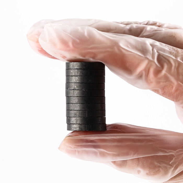 Магнит &laquo;Круг&raquo; набор 10 шт., размер 1 шт. &mdash; 1,8 &times; 1,8 &times; 0.3 см