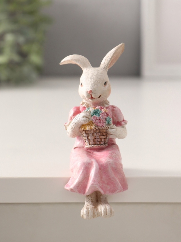 Сувенир полистоун "Зайка с цветочной корзинкой, в розовом платье" 7,5х4,5х12 см