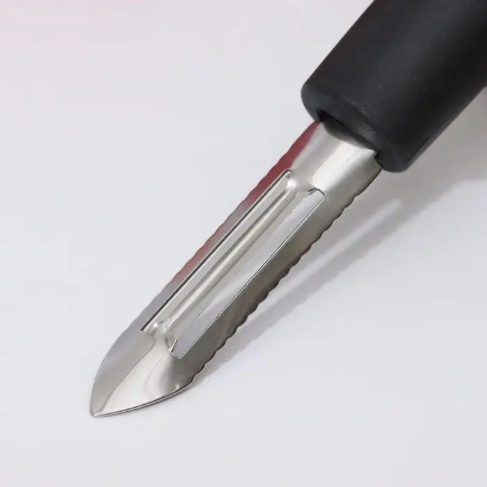 Овощечистка вертикальная Доляна &laquo;Чили&raquo;, 18,5 см, цвет чёрный