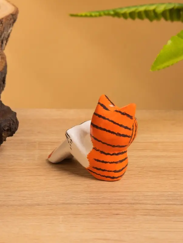 Сувенир дерево "Кошка с книгой" МИКС, 7х3х5 см