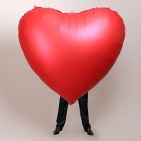 Воздушный шар фольгированный 68" &laquo;Сердце красное&raquo;