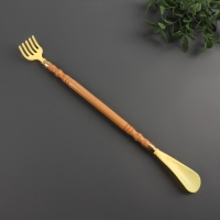 Массажёр - чесалка, универсальный, с ложкой, деревянный, 47 &times; 4 &times; 3 см, цвет жёлтый