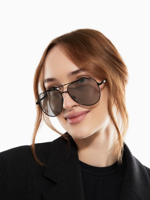 Очки солнцезащитные фотохромные, uv 400, дужка 14.3 см, ширина 13.7 см, линза 5.3 х 5.7 см    107979