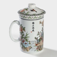 Кружка керамическая с крышкой и ситом &laquo;Цветы&raquo;, 300 мл