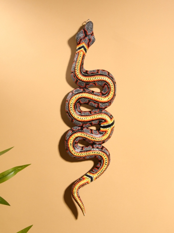 Сувенир интерьерный "Змея" дерево 50х13 см, цв. серый