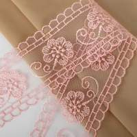 Кружево на сетке, 50 мм &times; 11 &plusmn; 1 м, цвет нежно-розовый