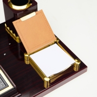 Набор настольный 7в1(блок д/бум,подст.д/печати,карандашница, кальк, глобус, визитн с часами)