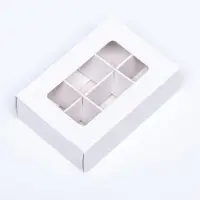 Коробка для конфет 6 штук, 8.7&times;5.8&times;2.5 см, Тонкие разделители, белый