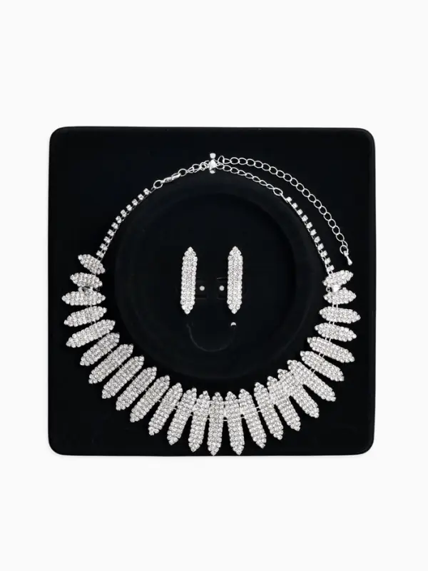 Набор 2 предмета: серьги, колье со стразами &laquo;Лёд. Лепестки&raquo;. d=13.5 см, белый в серебре