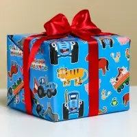 Бумага упаковочная глянцевая, Синий трактор, 70х100 см