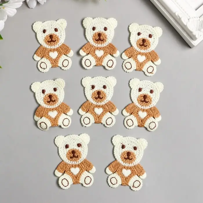 Декоративный элемент для творчества &laquo;Арт Узор. Медвежонок с сердечком&raquo;, текстиль вышивка, 5.8&times;4.6 см