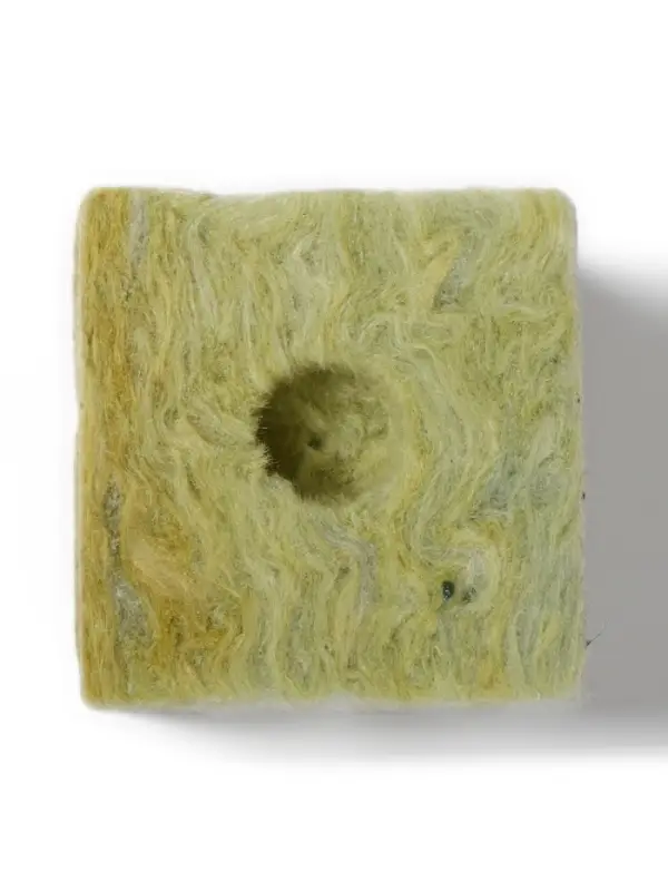 Субстрат минераловатный &laquo;Эковер&raquo;, в кубе, для рассады и гидропоники, отверстие 20 &times; 15 мм, 7.5 &times; 7.5 &times; 6.5 см