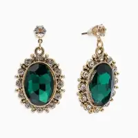 Серьги со стразами "Овал грань", цвет изумрудный в золоте
