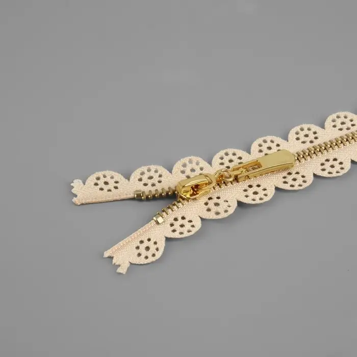 Молния металлическая, №3, неразъёмная, замок автомат, 30 см, бежевая