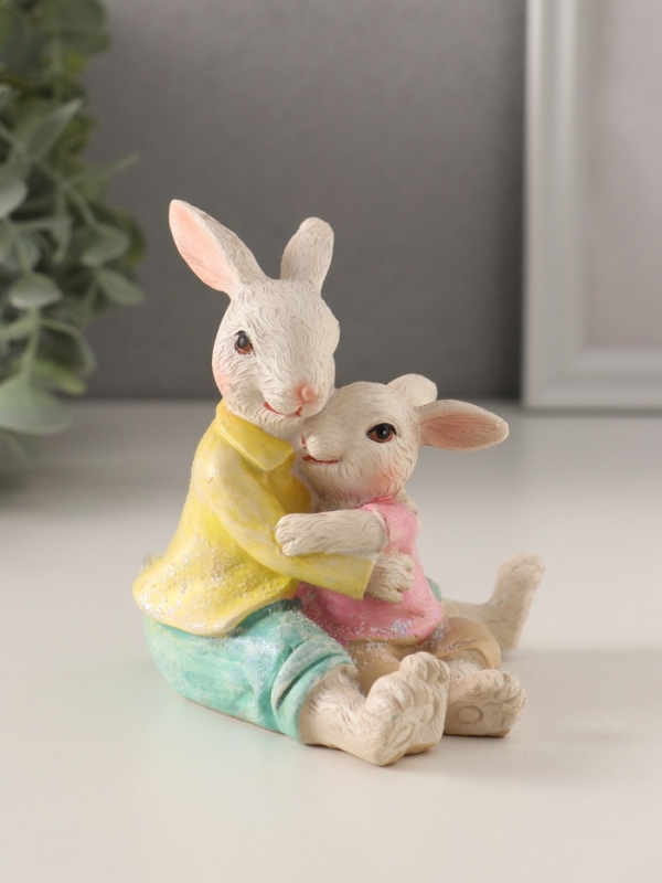 Сувенир полистоун "Кролик с крольчонком - папа и сын" 9х9х10 см