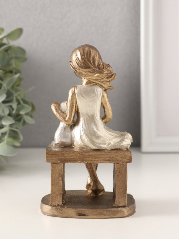 Сувенир полистоун "Малышка с котиком на скамеечке" бронза с серебром 8х6,5х13,5 см