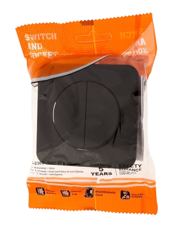 Выключатель проходной, серия "Circular", 10 А, 2 кл., скрытый, черный