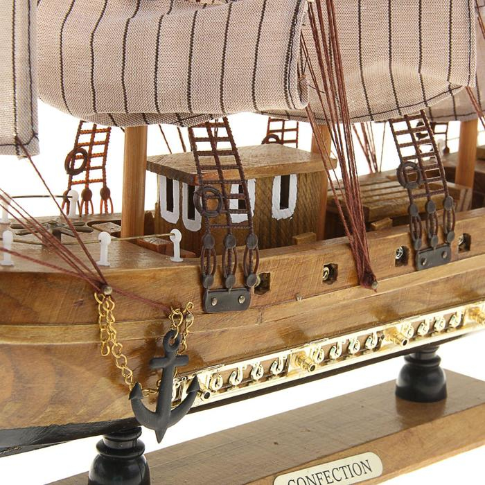 Корабль сувенирный средний &laquo;Астрильд&raquo;, борта светлое дерево, паруса бежевые, 48,5х44х8 см