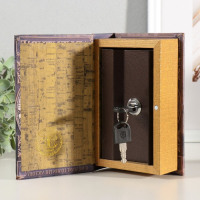 Сейф-книга дерево кожзам "Приключения. Карта" 17х11х5 см