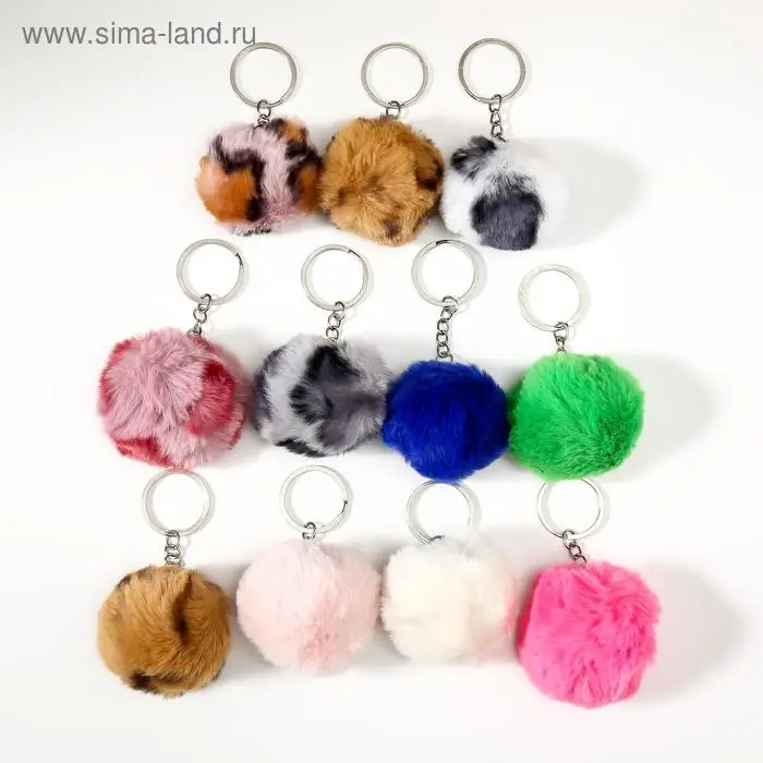 Пушистик на кольце "Помпон " d=5 см МИКС