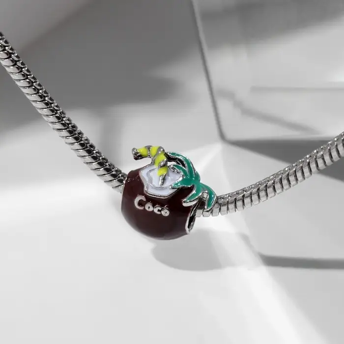 Шарм &laquo;Кокос&raquo;, цветной в чернёном серебре