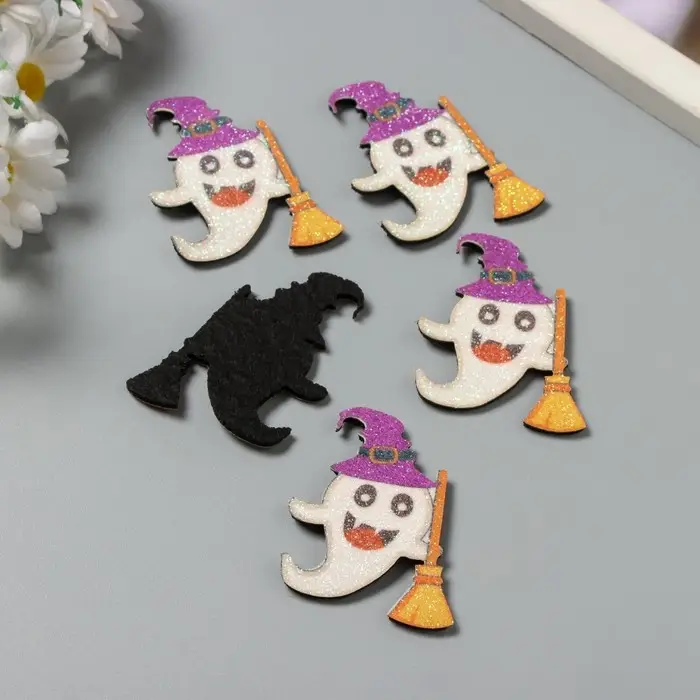 Декор для творчества войлок блеск "Призрак с метлой" 5х4,3 см