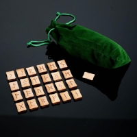 Руны для гадания &laquo;Скандинавские&raquo;, 25 шт, натуральный дуб, мешочек