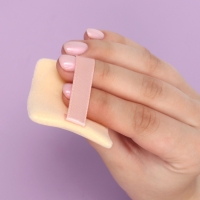 Пуховки для макияжа, набор - 4 шт, d = 5 см / 5,5 &times; 4,4 см, с держателем, цвет бежевый