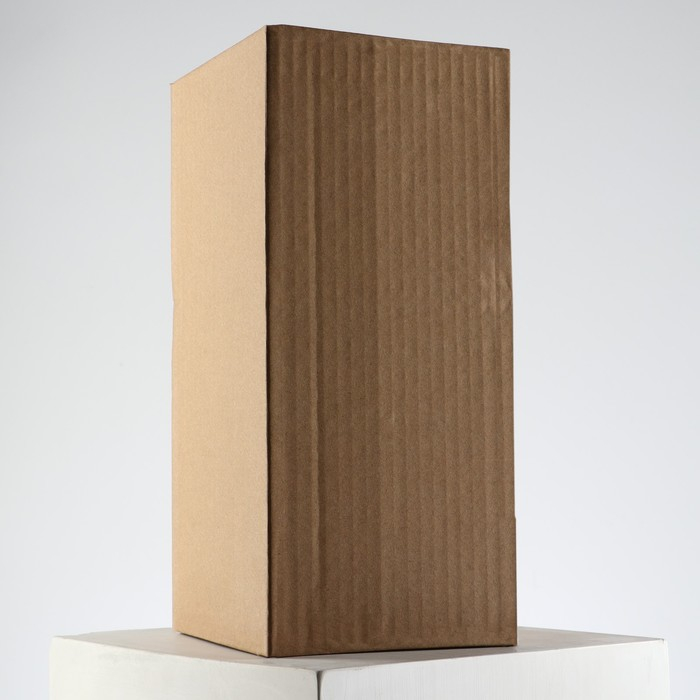 Кубок 053A, наградная фигура, золото, подставка пластик, 23 &times; 14 &times; 8.5 см.