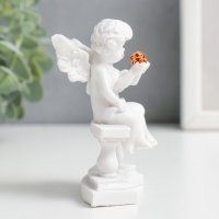 Сувенир полистоун "Белоснежные ангелы на скамье с кристаллом" 8,5х7,4х5 см