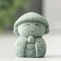 Сувенир песчаник "Маленький монах в азиатской шляпе" 3,5х4х4,5 см