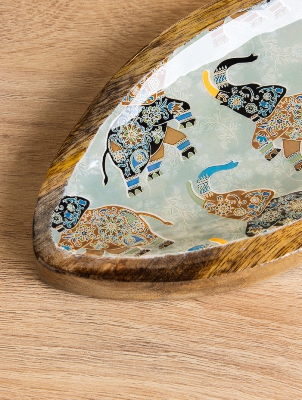 Блюдо в форме рыбки "Мудрый слон" дерево манго 32х11,5х2 см